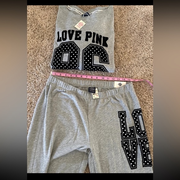 NWT Victoria’s Secret Pink Y2K Grey Sweatshirt and Joggers SET
size Large - Picture 10 of 12